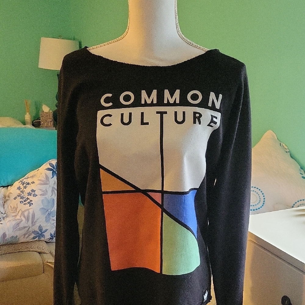 Common Culture Women's Black Graphic Sweatshirt. Sz. M